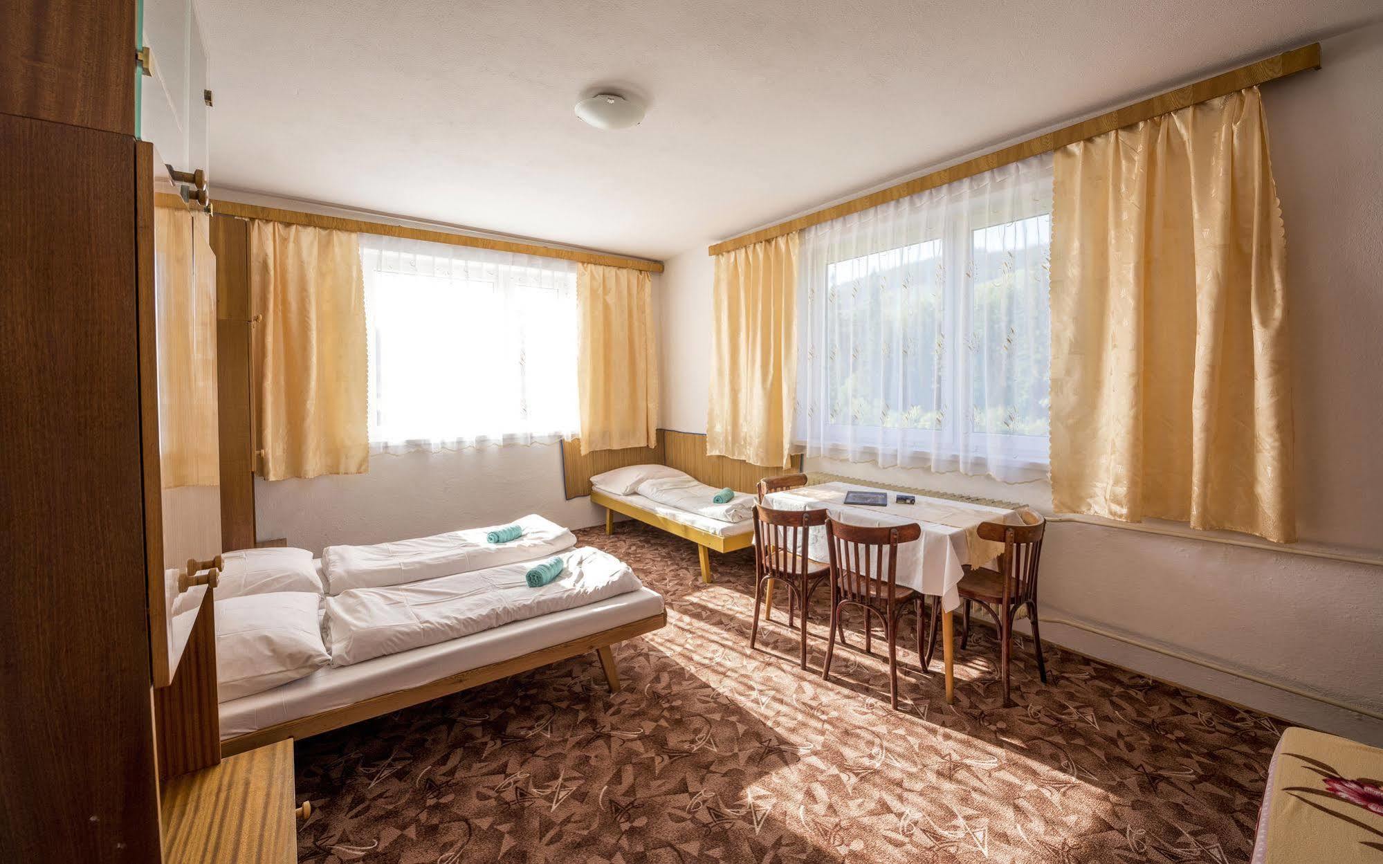 Guesthouse Cyprian Ždiar المظهر الخارجي الصورة
